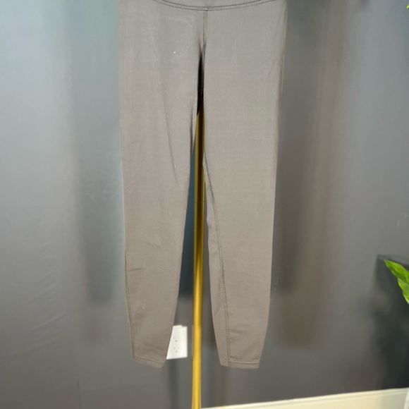 Nike pro size m - Picture 4 of 7